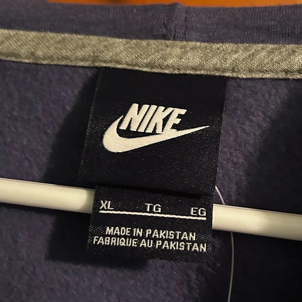 Jacket - Picture 4 of 6
